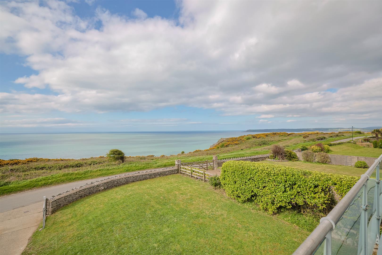 East Cliff, Pennard, Swansea, SA3 2AS